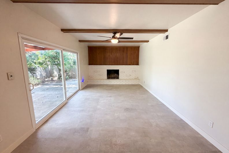 Photo 16 of 27 of 9630 Beachwood Dr, Orangevale, CA