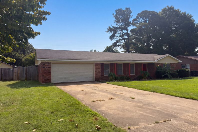Photo 25 of 26 of 1210 Arbor Ave SW, Decatur, AL