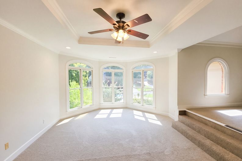 Photo 16 of 45 of 5064 Greystone Way, Hoover, AL