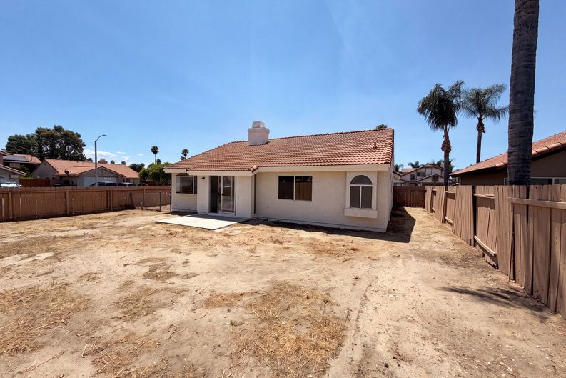 Photo 5 of 23 of 2758 Alne Dr, Hemet, CA