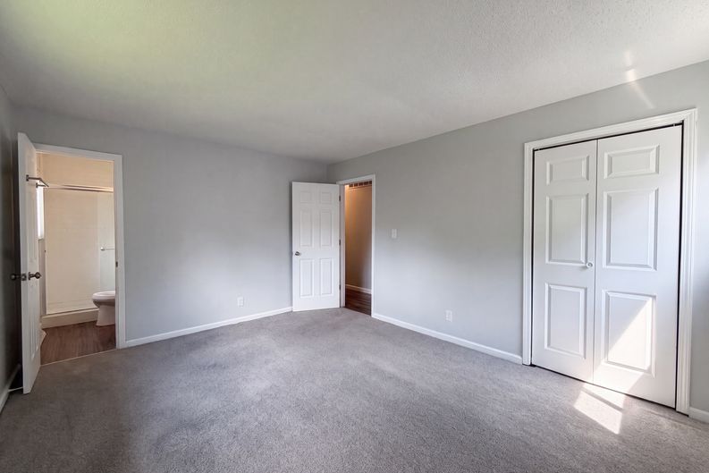 Photo 7 of 33 of 1415 Bolenhill Ave, Columbus, OH