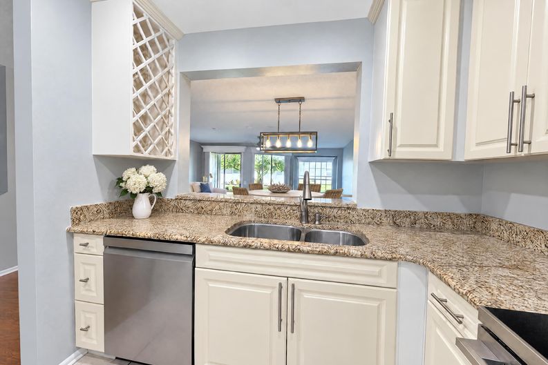 Photo 6 of 19 of 638 Maple Oak Cir, Altamonte Springs, FL