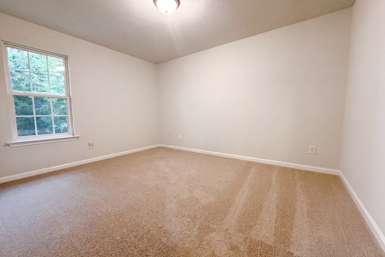Photo 4 of 17 of 804 Thomas Bay Ct, Antioch, TN