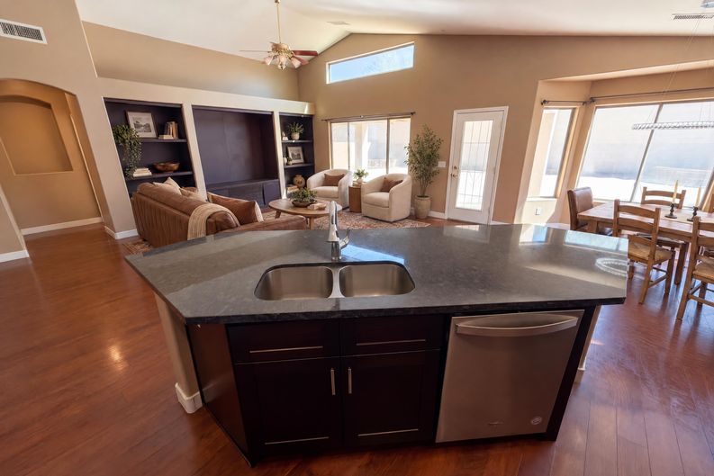 Photo 15 of 37 of 11787 S 174th Ave, Goodyear, AZ