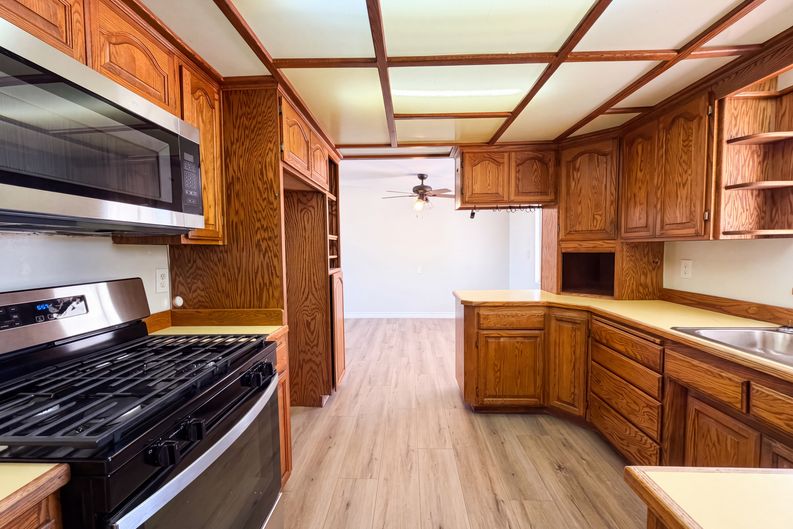 Photo 14 of 20 of 13325 Lamel St, Edwards, CA