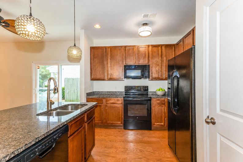 Photo 3 of 23 of 380 Flyway Rd, Goose Creek, SC