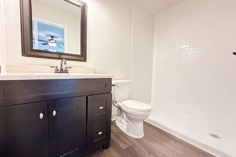 Photo 11 of 23 of 1819 Bourne Cir, Clarksville, TN