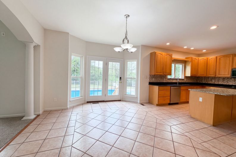Photo 14 of 24 of 10107 Manassas Dr, Festus, MO