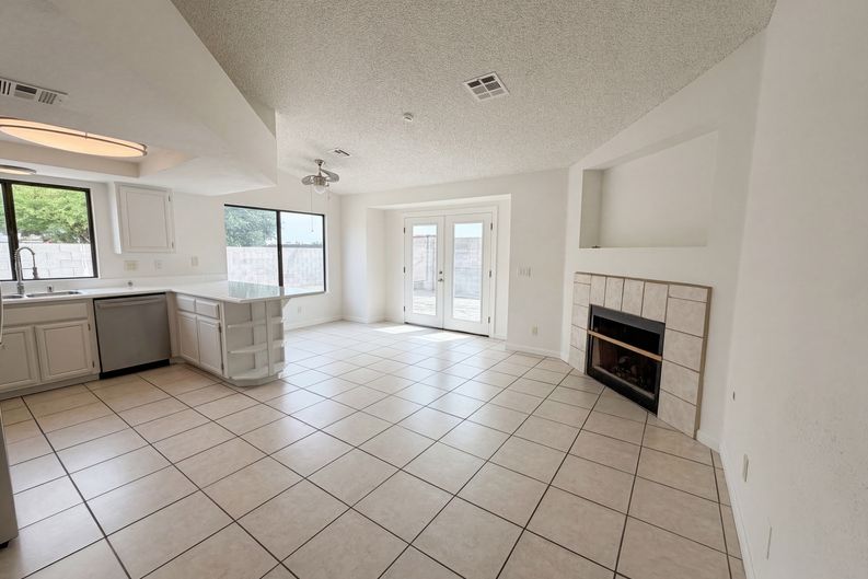 Photo 20 of 41 of 3607 Duffy Cir, North Las Vegas, NV