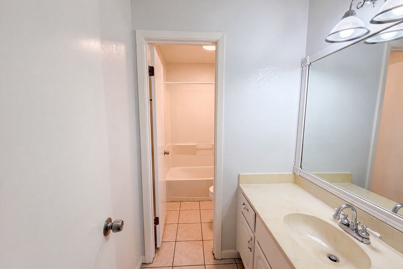 Photo 12 of 16 of 2803 Persimmon Dr, Killeen, TX