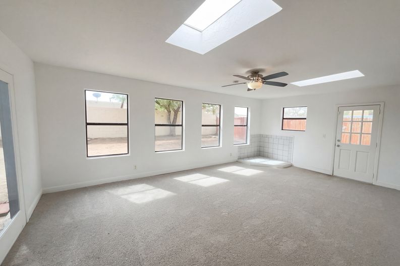 Photo 11 of 18 of 8112 Princess Jeanne Ave NE, Albuquerque, NM