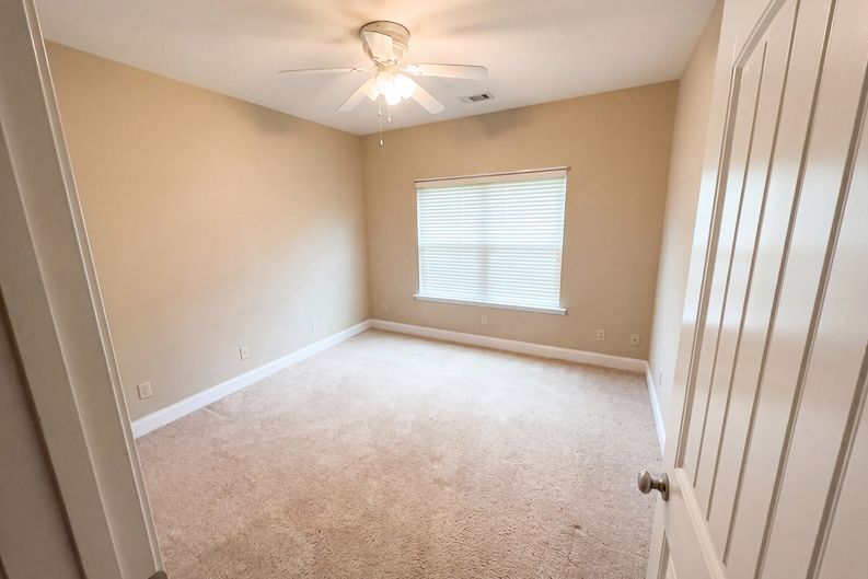 Photo 14 of 20 of 109 Corene Ave, Glennville, GA
