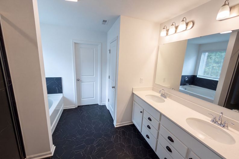 Photo 8 of 20 of 164 Aspire Cir, Wingate, NC