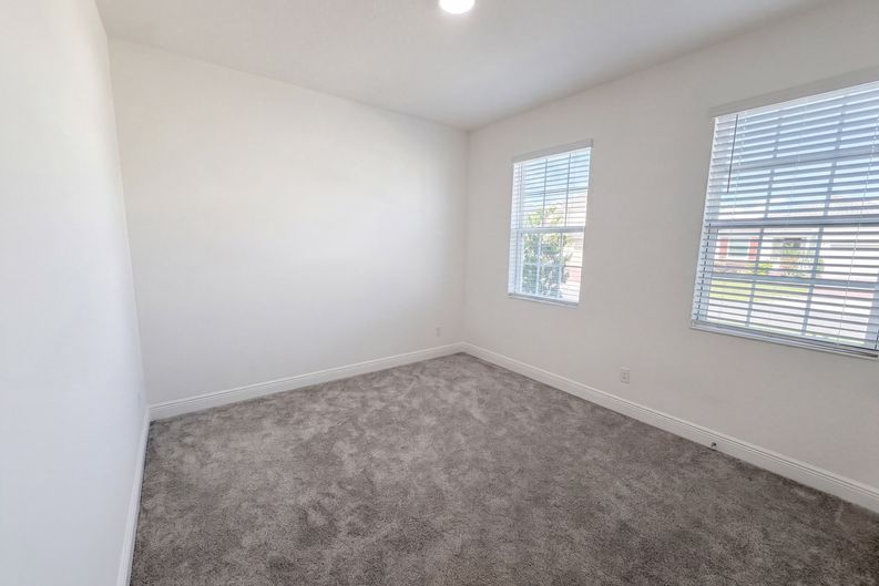 Photo 14 of 22 of 7725 Scicli Way, Clermont, FL