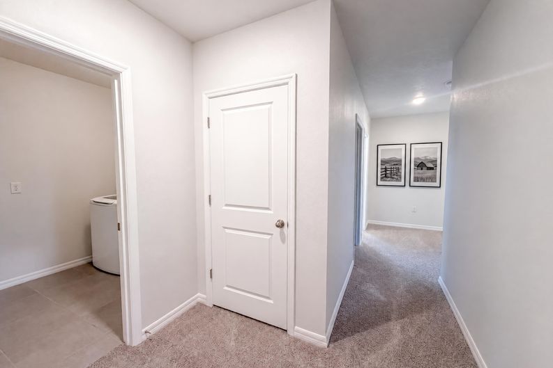 Photo 10 of 30 of 16805 Trite Bend St, Wimauma, FL