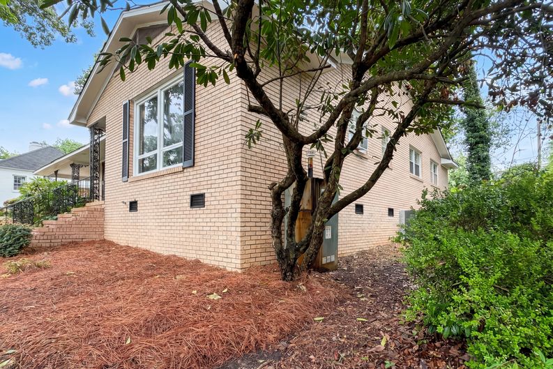 Photo 19 of 23 of 6456 Yorkshire Dr, Columbia, SC
