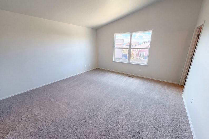 Photo 15 of 31 of 10273 Olathe St, Commerce City, CO