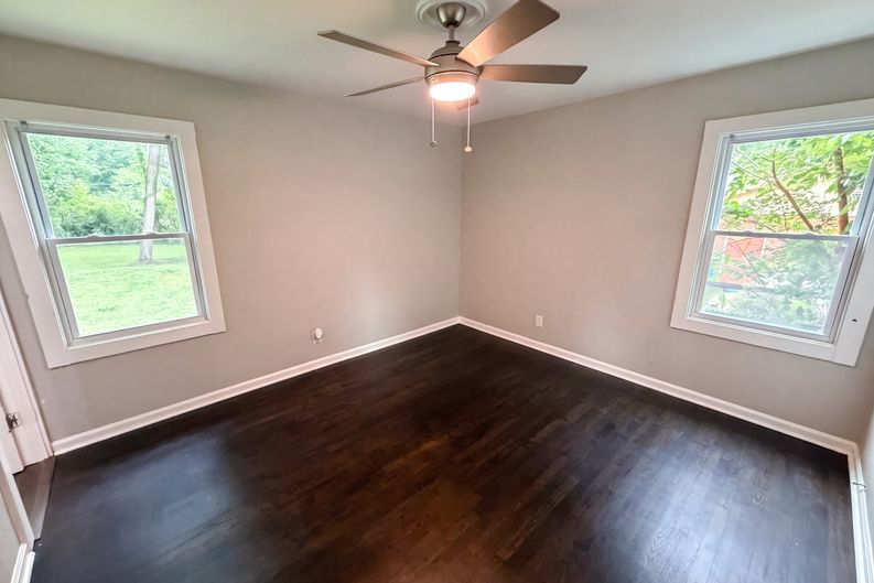 Photo 11 of 19 of 528 Kentbrook Dr, Charlotte, NC