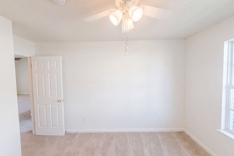 Photo 9 of 12 of 5702 River Glen Dr, Greensboro, NC