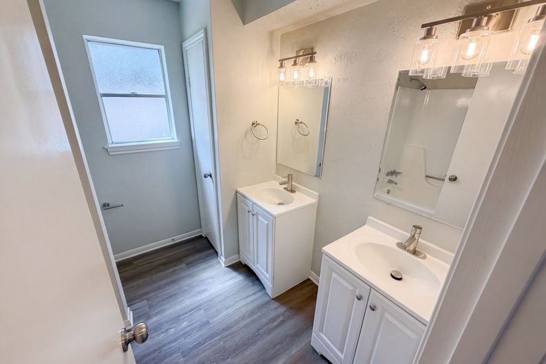 Photo 12 of 21 of 311 Fir Ridge Dr, Huffman, TX