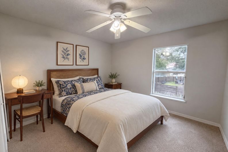 Photo 16 of 34 of 8215 Foxdale Dr, Jacksonville, FL