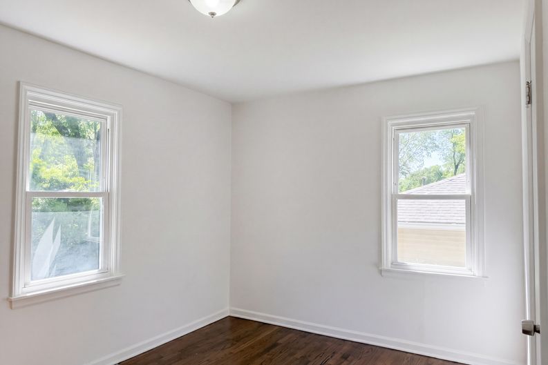 Photo 8 of 20 of 5333 N Euclid Ave, Kansas City, MO