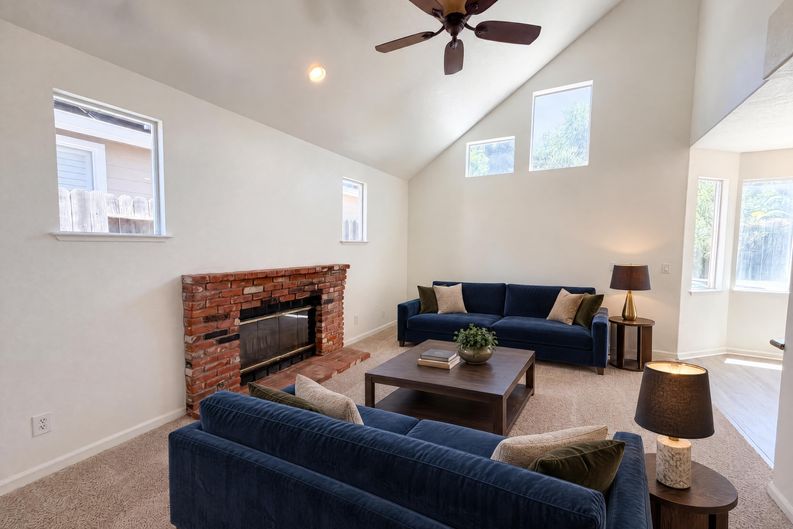 Photo 11 of 31 of 4711 Wildflower Ln, Rocklin, CA