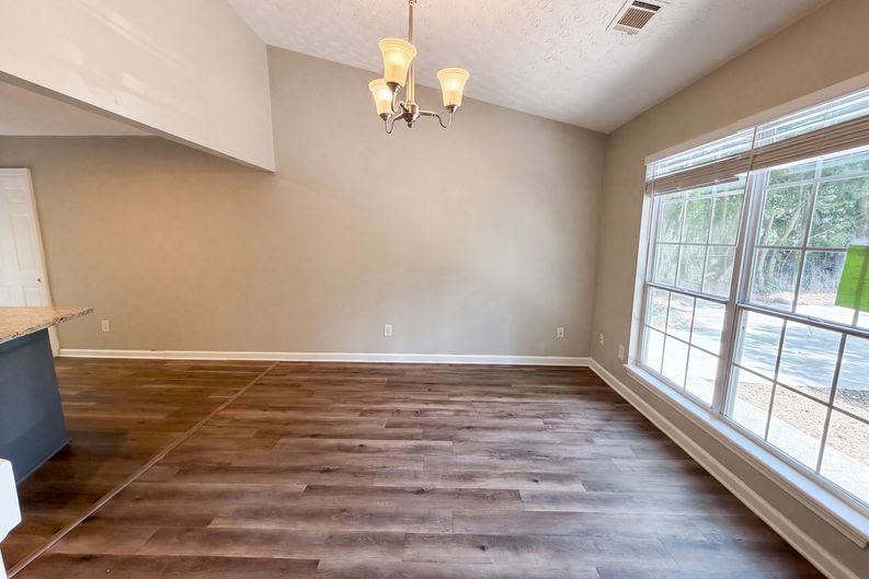 Photo 6 of 19 of 5067 Redan Rd, Stone Mountain, GA