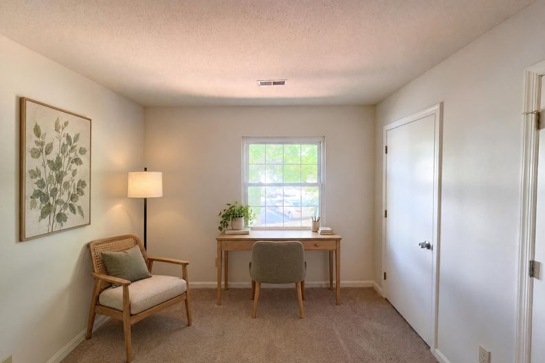 Photo 4 of 17 of 5655 Hornaday Rd, Greensboro, NC