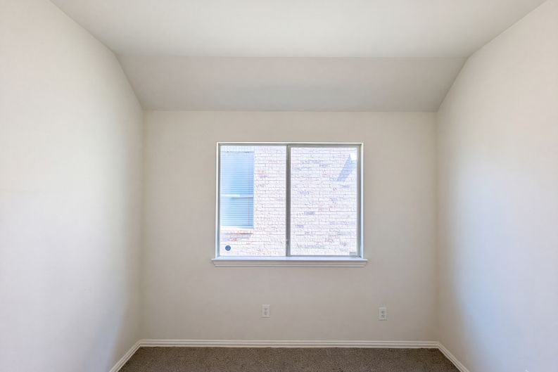 Photo 12 of 15 of 2184 Stuttgart Dr, Frisco, TX
