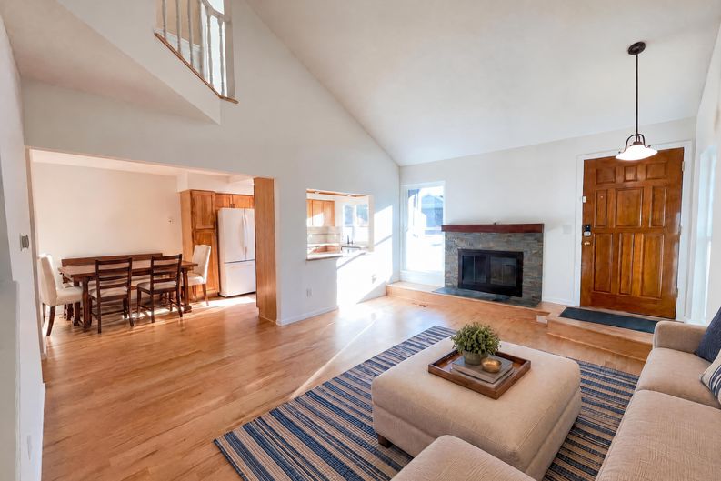 Photo 7 of 26 of 3075 E Long Cir S, Centennial, CO
