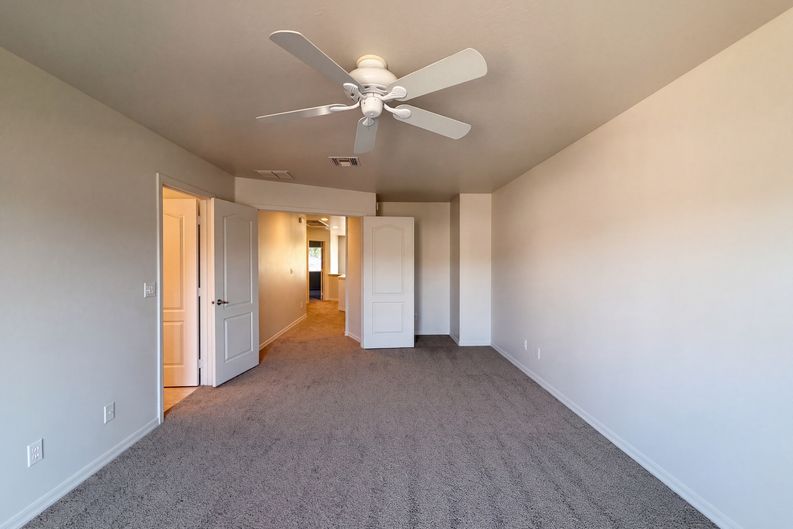 Photo 17 of 33 of 4202 N 21st St, Phoenix, AZ