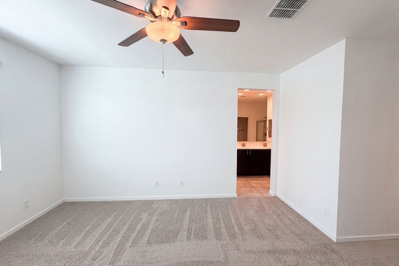 Photo 17 of 29 of 4127 S 97th Dr, Tolleson, AZ