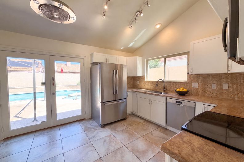 Photo 25 of 34 of 3906 E Amberwood Dr, Phoenix, AZ