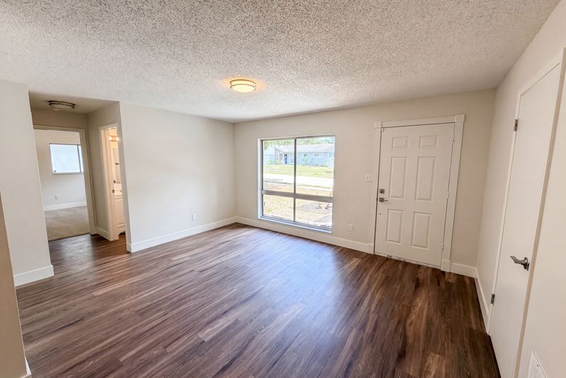 Photo 3 of 25 of 2768 Galatian Pl, Orlando, FL