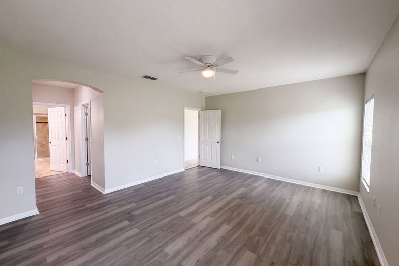 Photo 4 of 40 of 3508 Yacht Club Ct, Kissimmee, FL