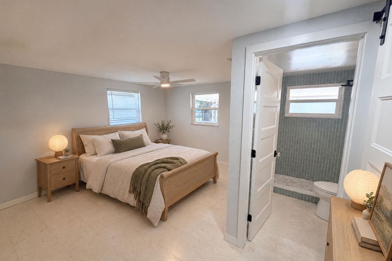 Photo 4 of 30 of 13638 Evelane Dr, Hudson, FL