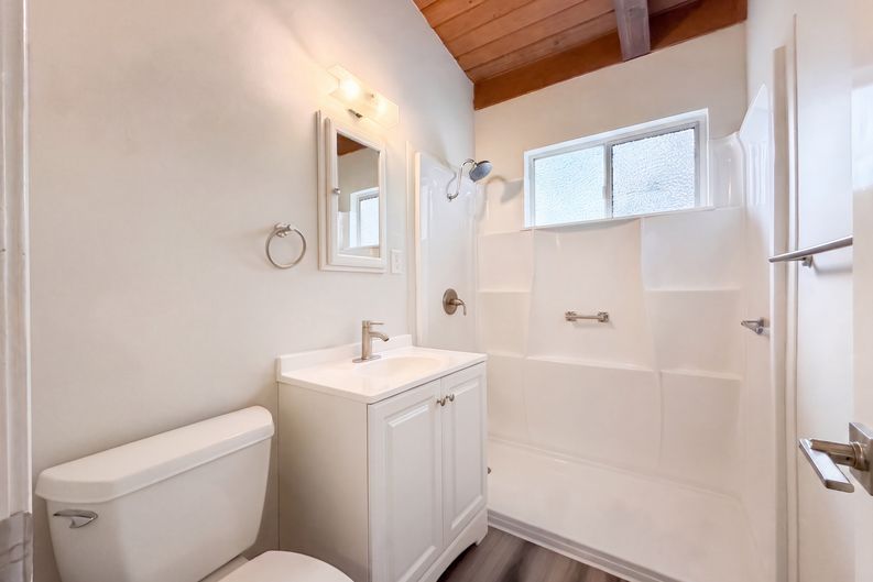 Photo 11 of 21 of 4821 Melvin Dr, Carmichael, CA