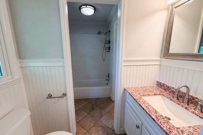 Photo 14 of 18 of 4305 Dawnwood Dr, Gastonia, NC