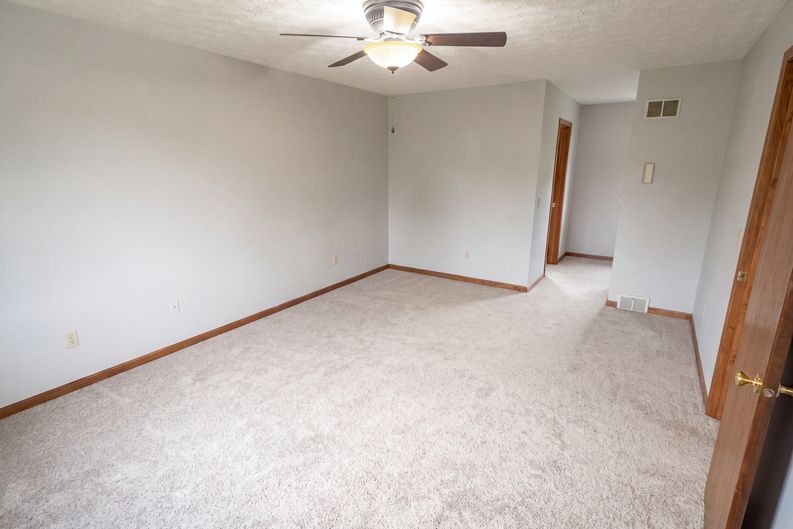Photo 13 of 28 of 1100 Prescot Ave NW, Massillon, OH