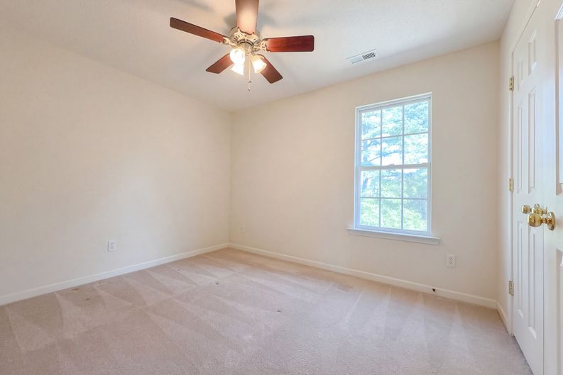 Photo 15 of 21 of 504 Ledyard Ct, Wake Forest, NC
