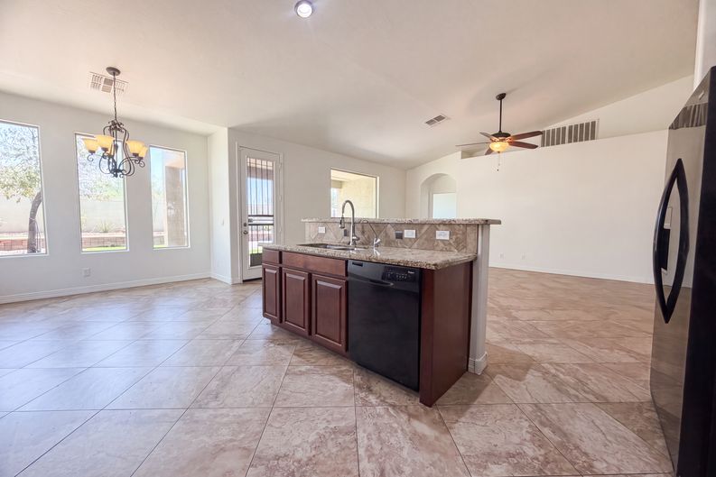Photo 4 of 17 of 11309 E Sable Ave, Mesa, AZ