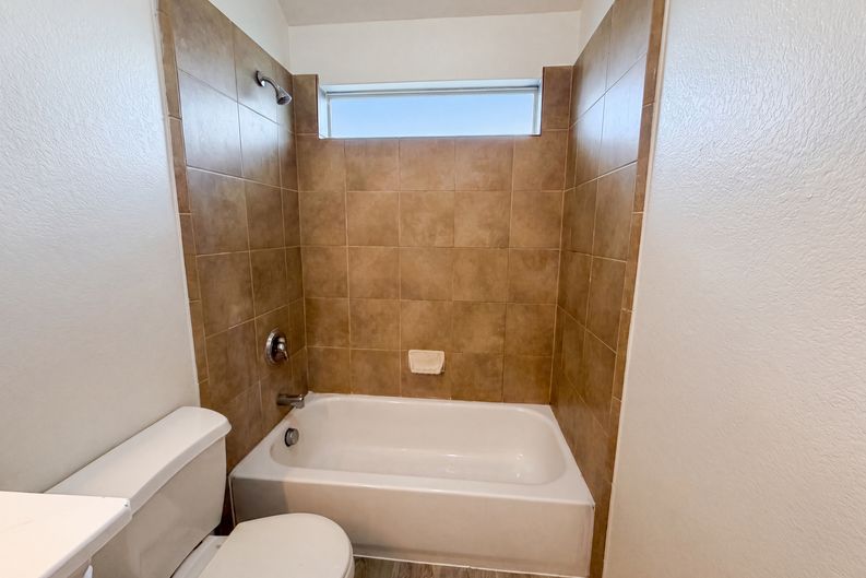 Photo 17 of 22 of 142 Snow Owl Holw, Buda, TX