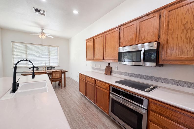 Photo 11 of 28 of 3309 Mokelumne Ct, Modesto, CA