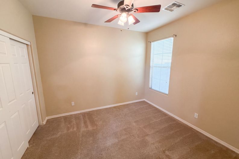 Photo 33 of 40 of 1898 S 160th Ln, Goodyear, AZ