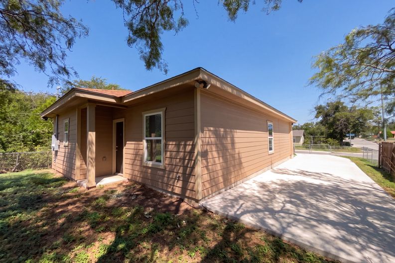 Photo 15 of 18 of 102 Bowdoin St, San Antonio, TX