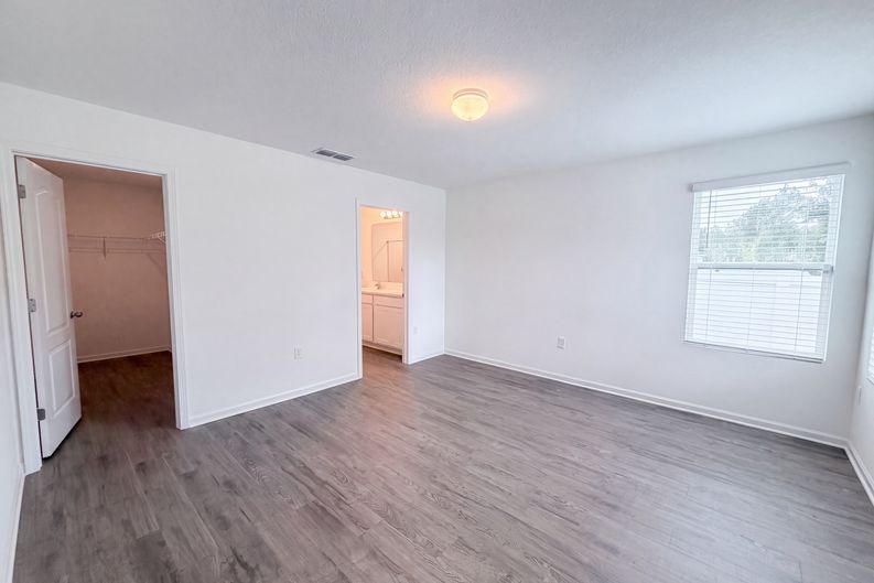Photo 4 of 18 of 3166 Rustic Deer Way, Green Cove Springs, FL