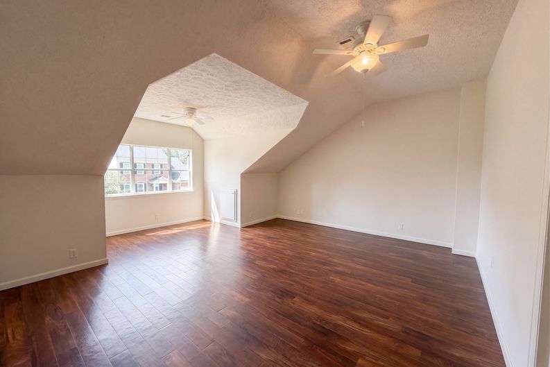 Photo 18 of 25 of 2036 Glastonbury Dr, Franklin, TN