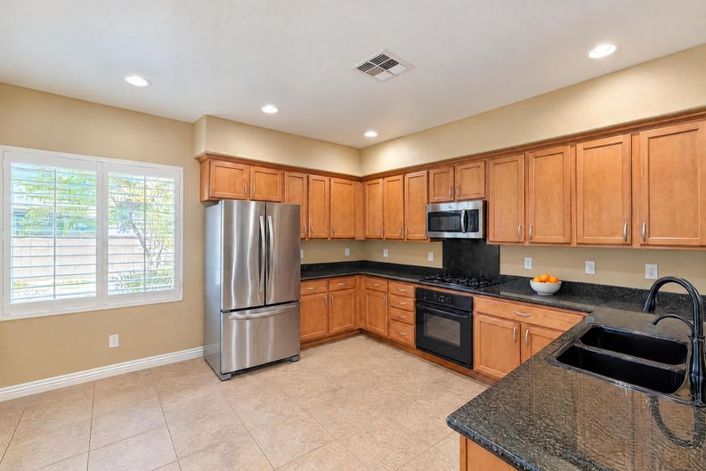 Photo 8 of 23 of 2825 Lochbroom Way, Henderson, NV