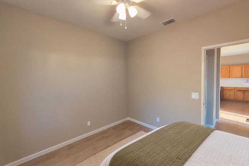 Photo 8 of 20 of 2026 Bridgewater St, Atwater, CA
